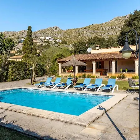 Сasa de vacaciones Charming 3 Bedroomn With Pool In By Renthousing