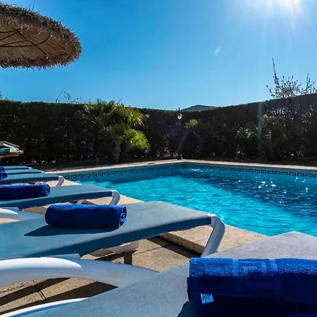 Charming 3 Bedroomn With Pool In By Renthousing * Pollensa