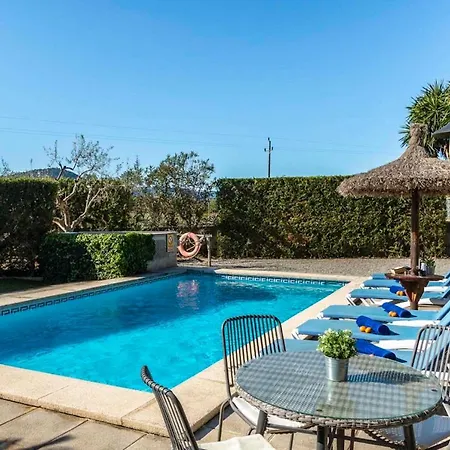 Сasa de vacaciones Charming 3 Bedroomn With Pool In By Renthousing Pollensa