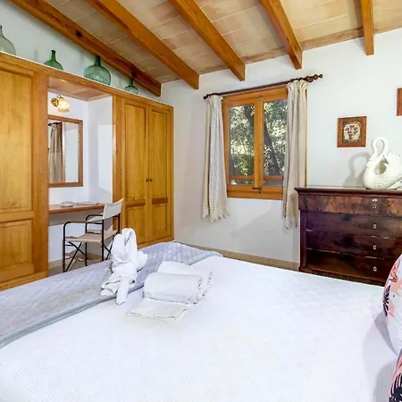 Charming 3 Bedroomn With Pool In By Renthousing *