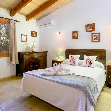 Charming 3 Bedroomn With Pool In By Renthousing Сasa de vacaciones Pollensa
