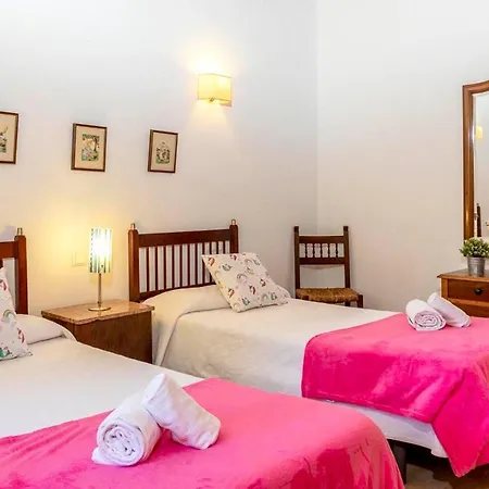 Charming 3 Bedroomn With Pool In By Renthousing * Pollensa